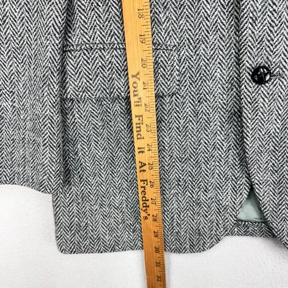 Vintage Stafford Harris Tweed Blazer Mens 40R Gray Black Scottish Wool 2 Button